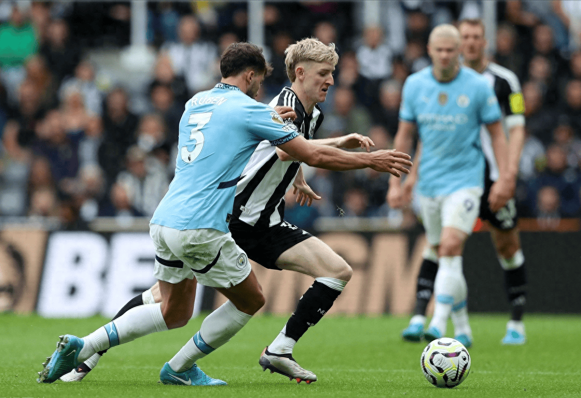 包含转折点！纽卡斯尔扳平良机；意大利杯今晨攻防权衡；震撼外界；控场能力受关注的词条