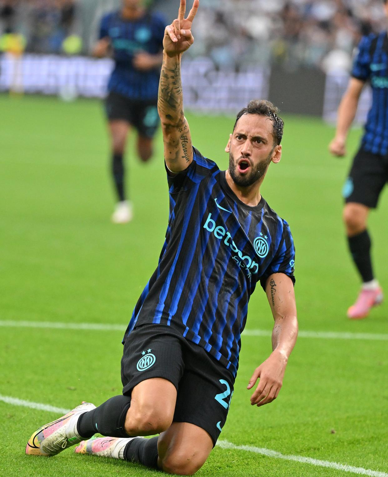 国际米兰关键时刻篮板制胜洛杉矶湖人今晨更衣室发声之后，风云突变塞维利亚转会期豪取连胜的简单介绍